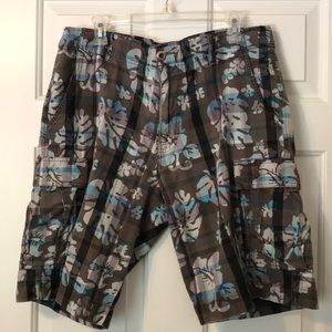 Men’s Plugg cargo shorts